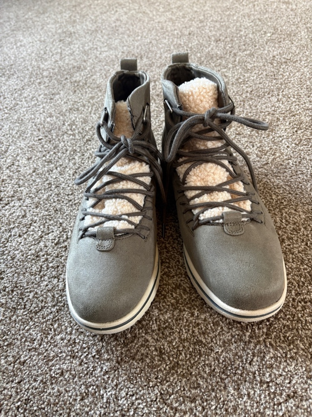 Cliffs Sherpa-Lined Lace-Up Winter Boots